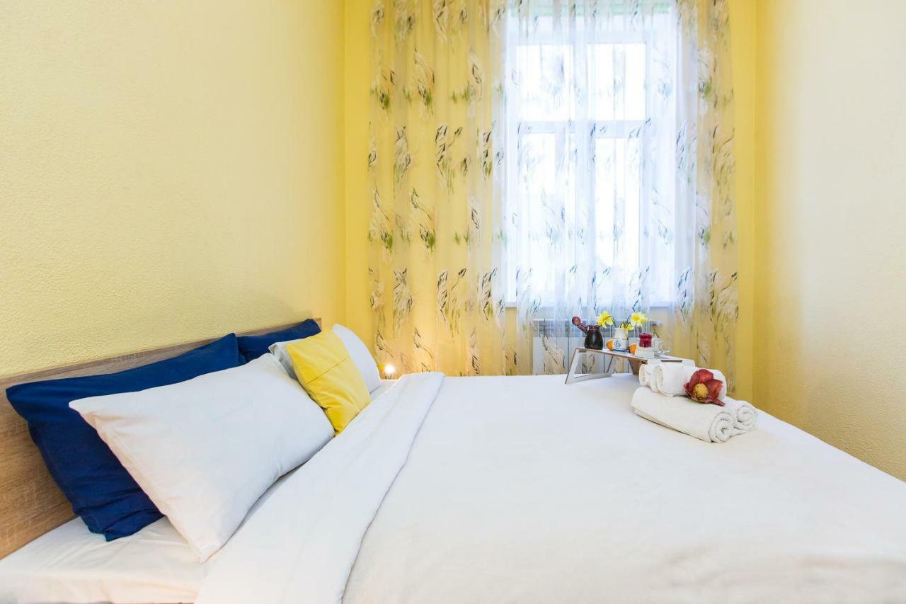 Modern 2Br Apartment In Central Lviv Exteriör bild