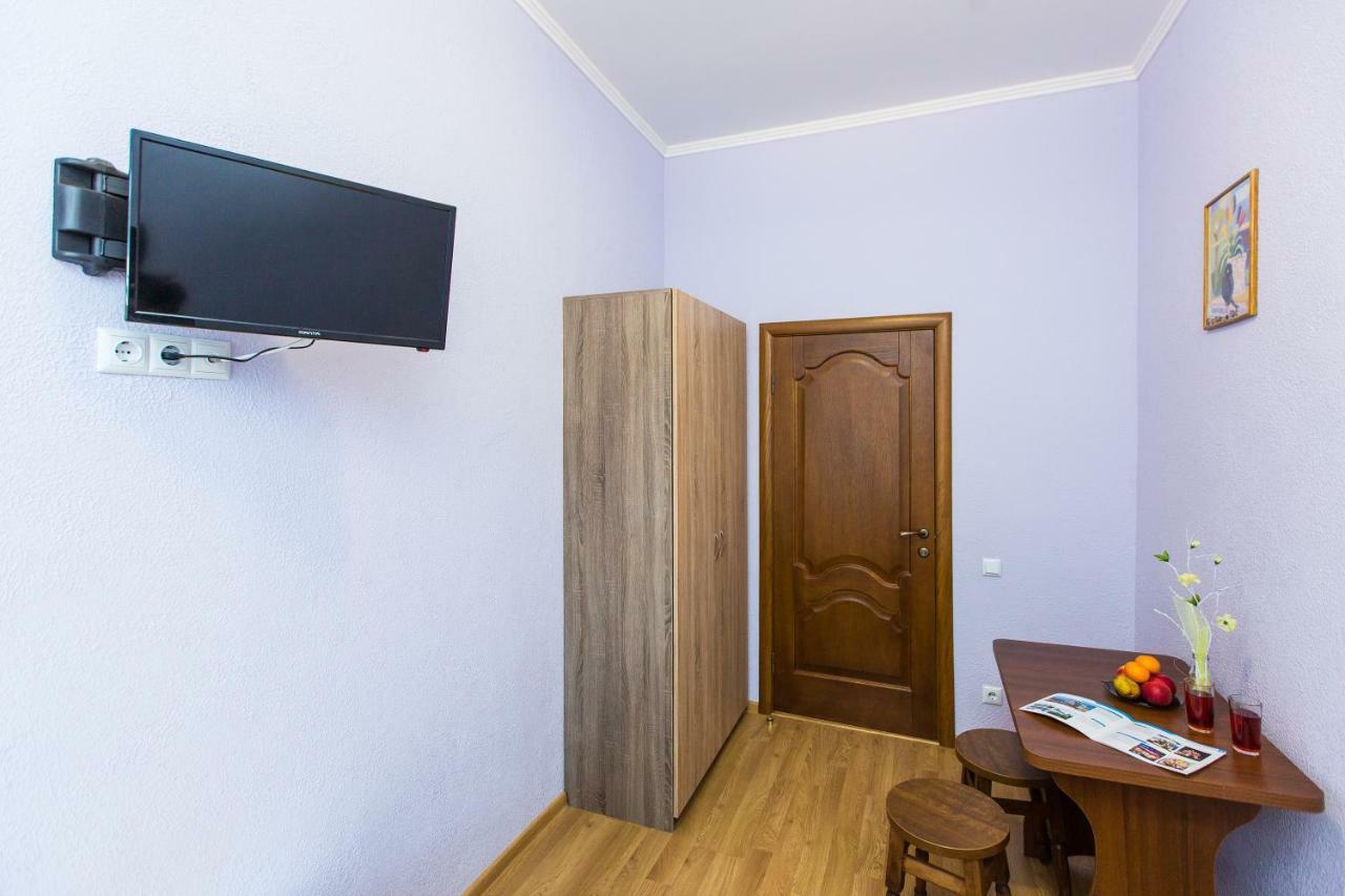 Modern 2Br Apartment In Central Lviv Exteriör bild