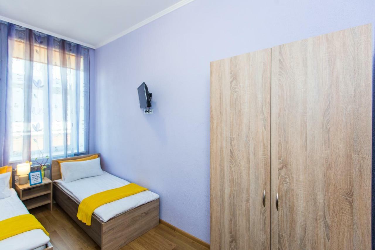 Modern 2Br Apartment In Central Lviv Exteriör bild
